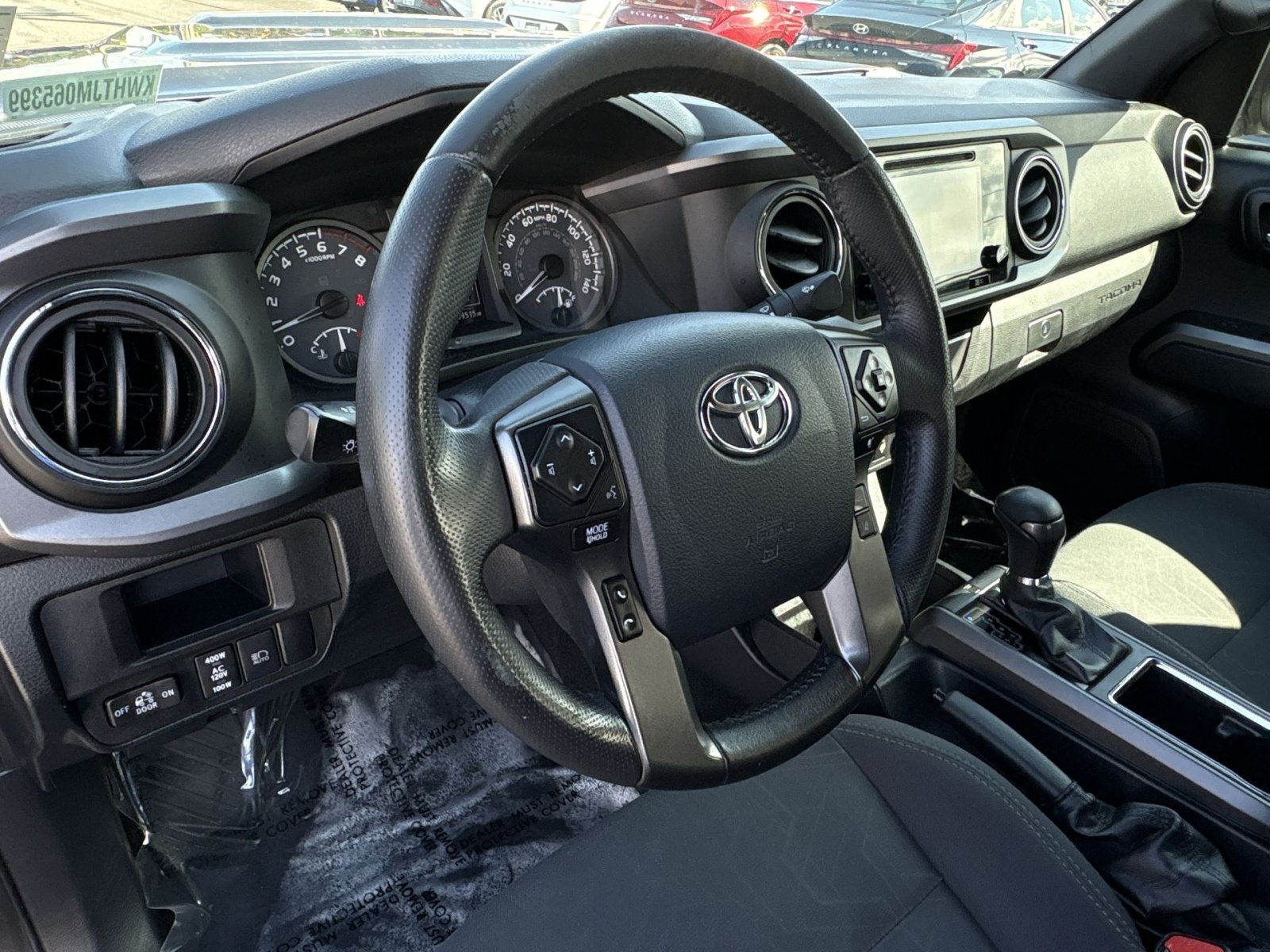 Used 2018 Toyota Tacoma TRD Sport w/ Technology Package RWD image 16