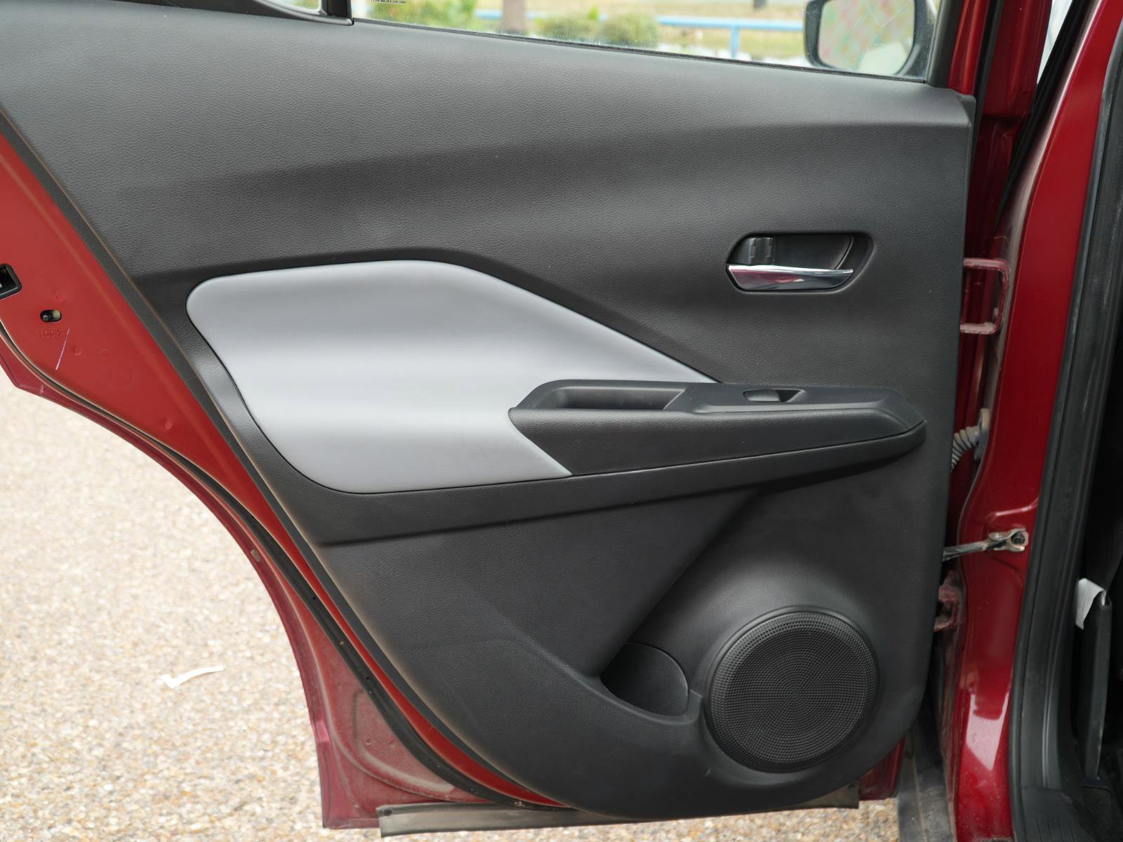 Used 2022 Nissan Kicks SR w/ Premium Package FWD image 14