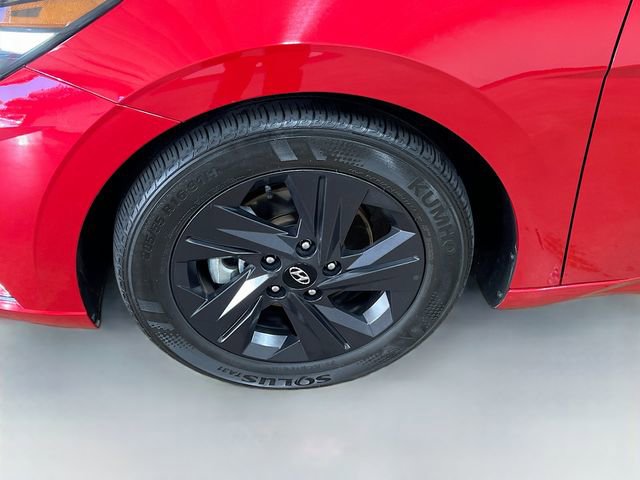 Used 2022 Hyundai Elantra SEL image 28