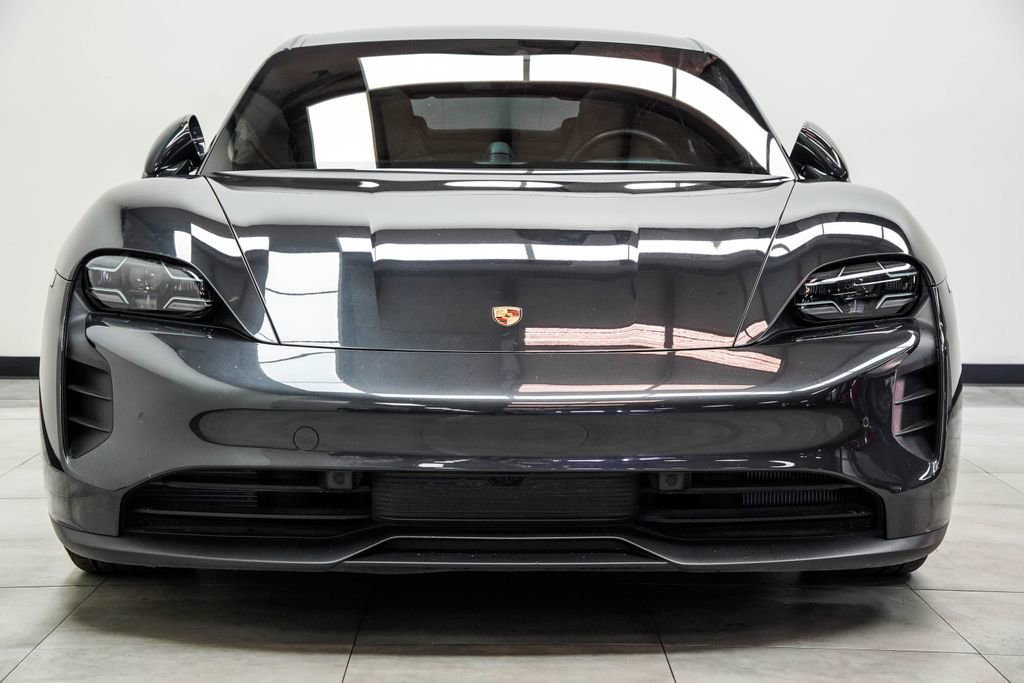 Used 2020 Porsche Taycan 4S image 4