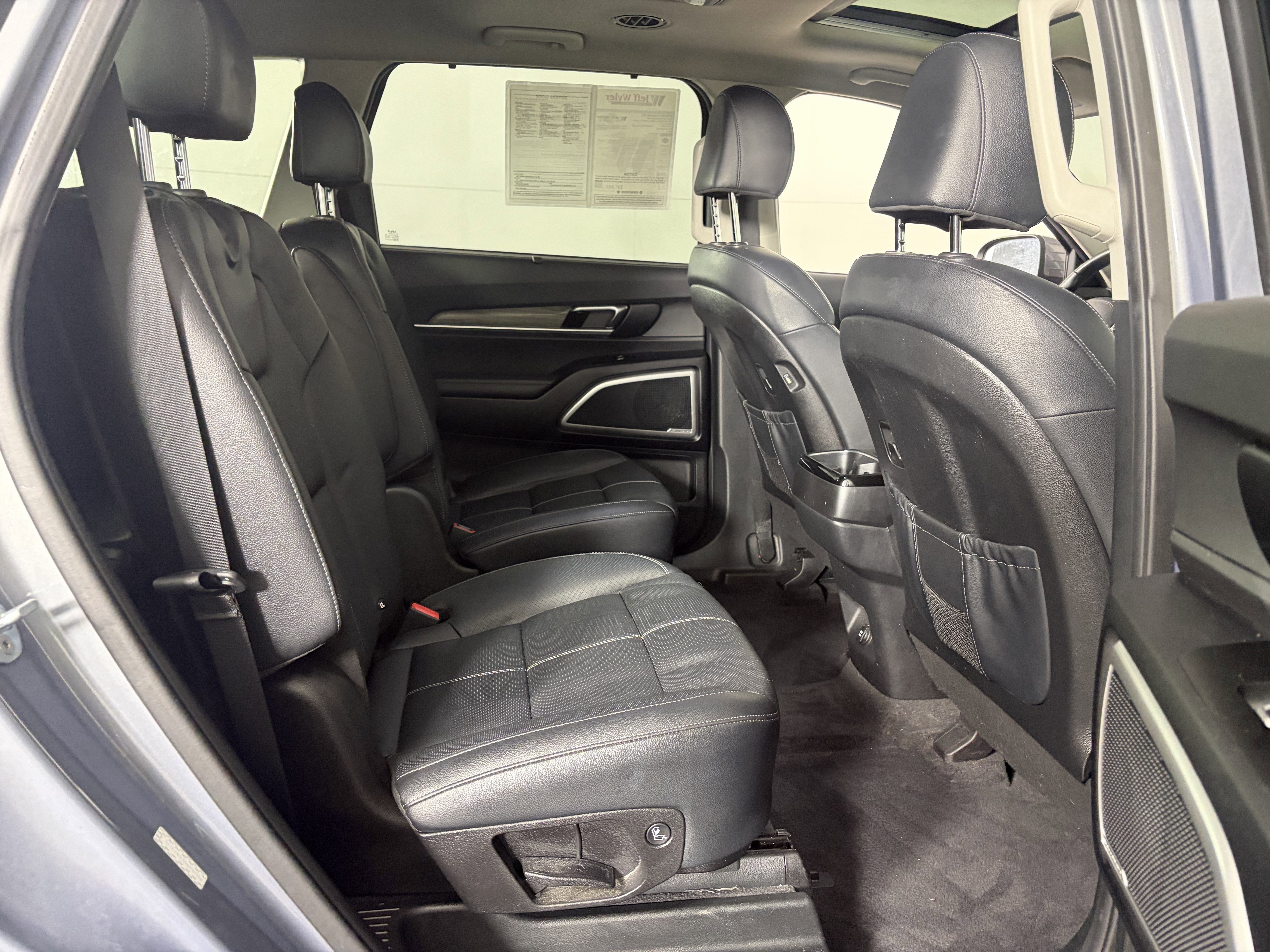 Used 2022 Kia Telluride EX w/ EX Premium Package image 43