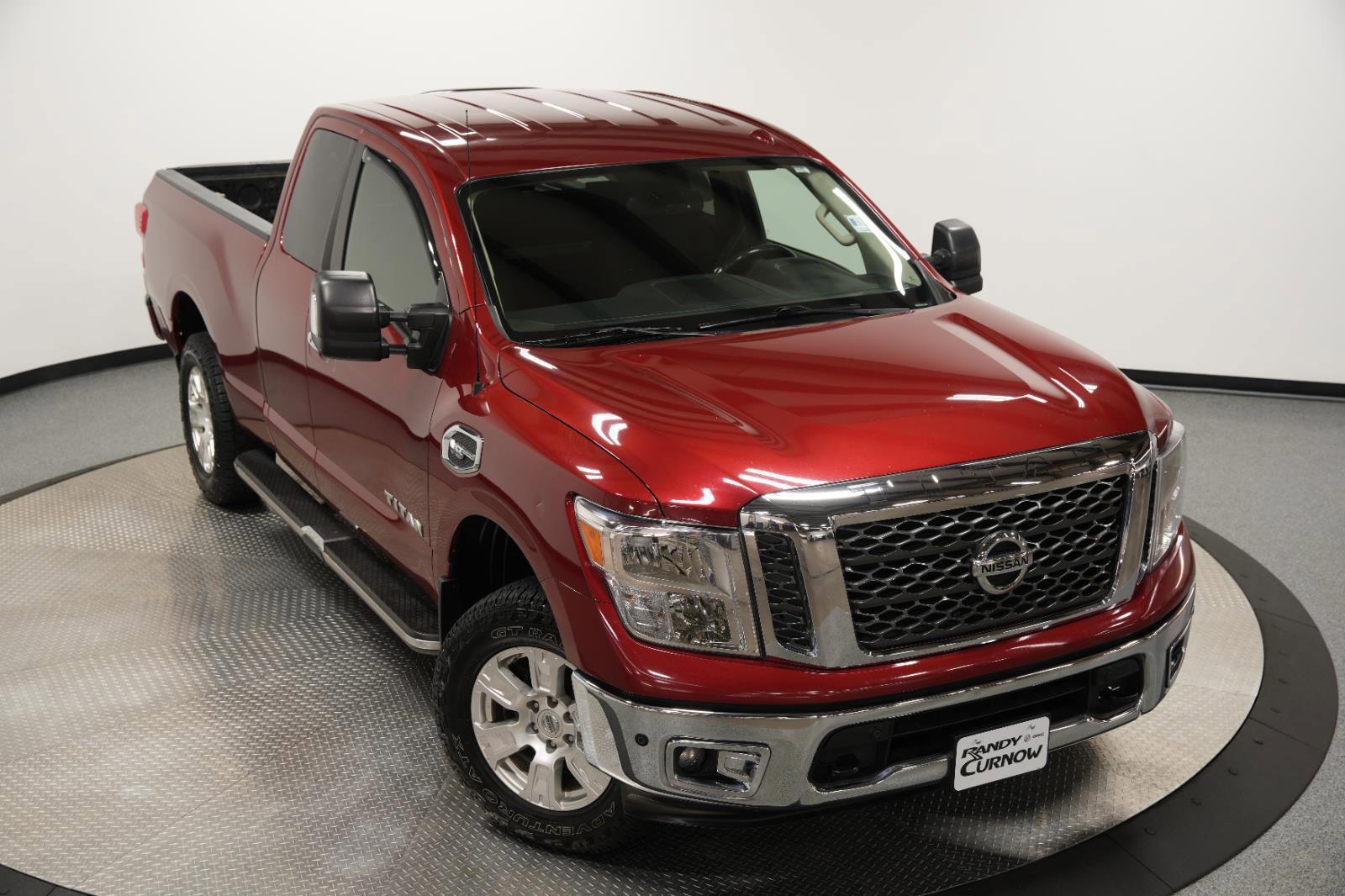 Used 2017 Nissan Titan SV image 38