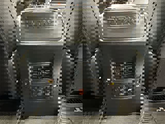 Used 2021 Nissan Titan PRO-4X w/ Pro-4x Convenience Package image 21