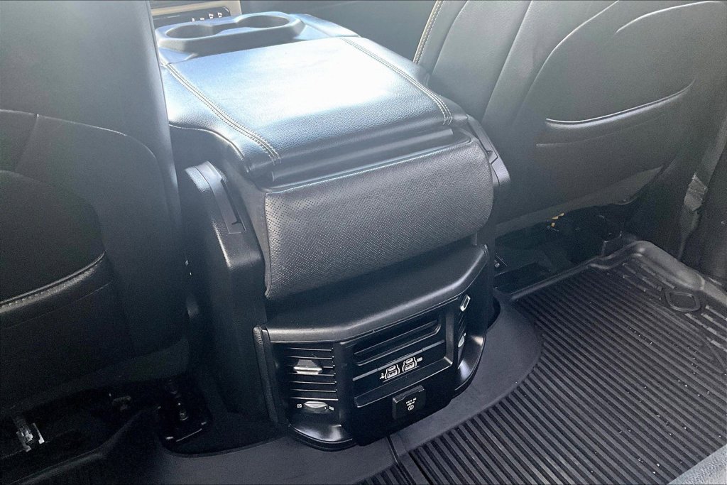 Used 2019 RAM 1500 Laramie AWD/4WD image 25