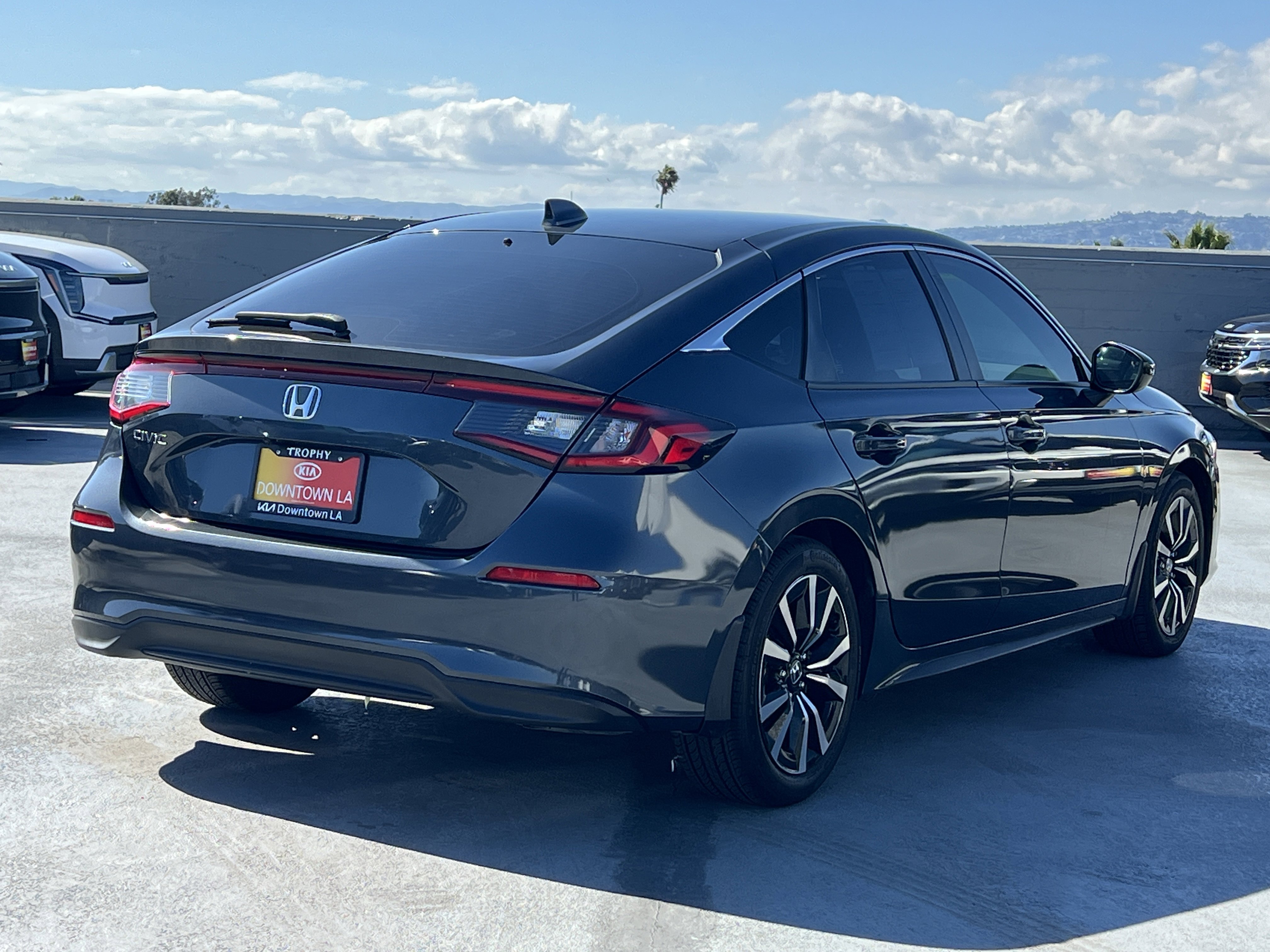 Used 2024 Honda Civic EX-L image 8