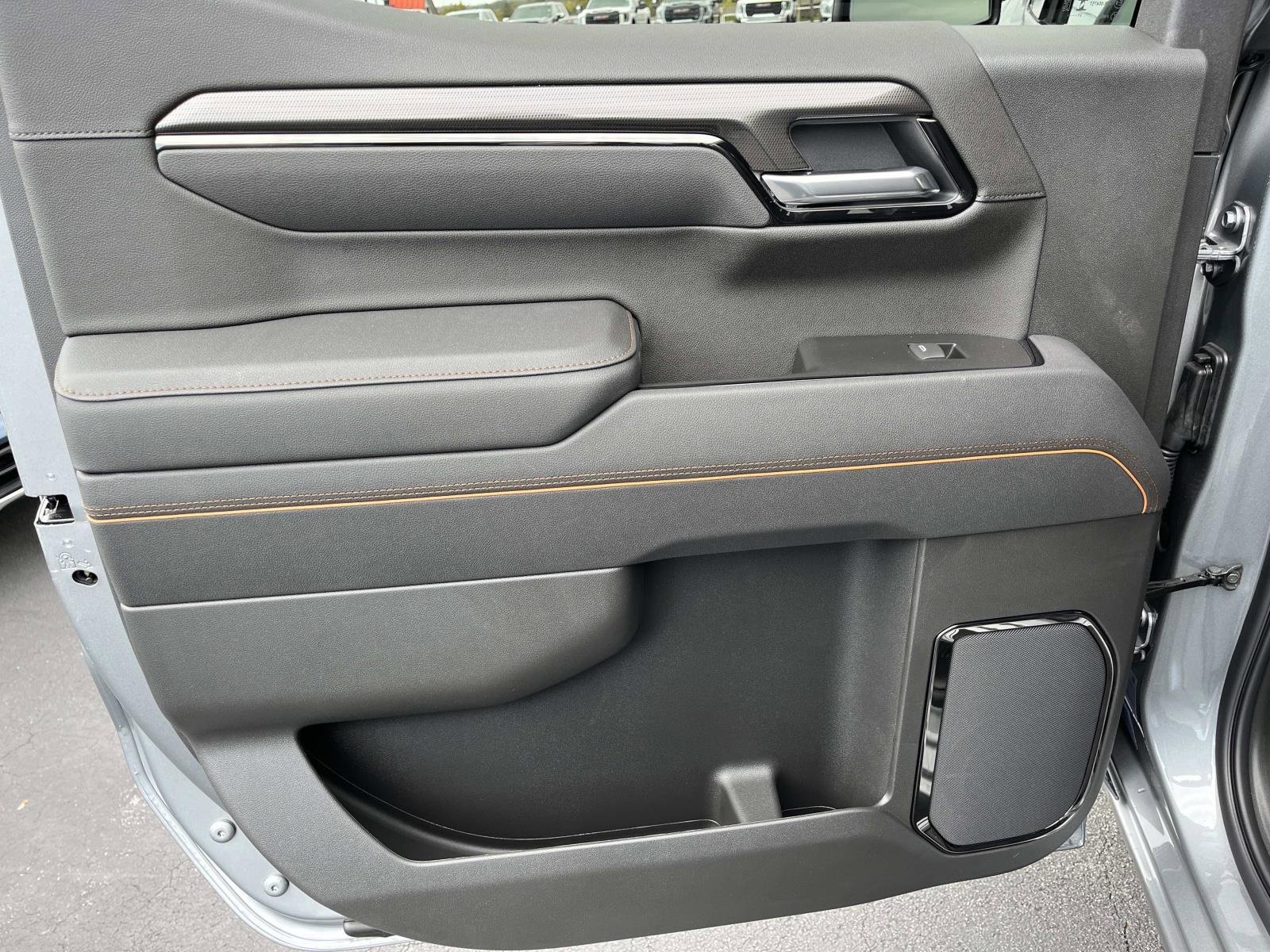 New 2026 GMC Sierra 1500 AT4 w/ Technology Package image 19