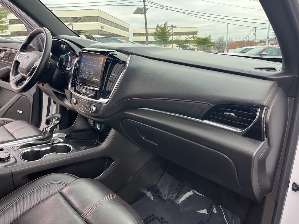 Used 2023 Chevrolet Traverse RS image 72