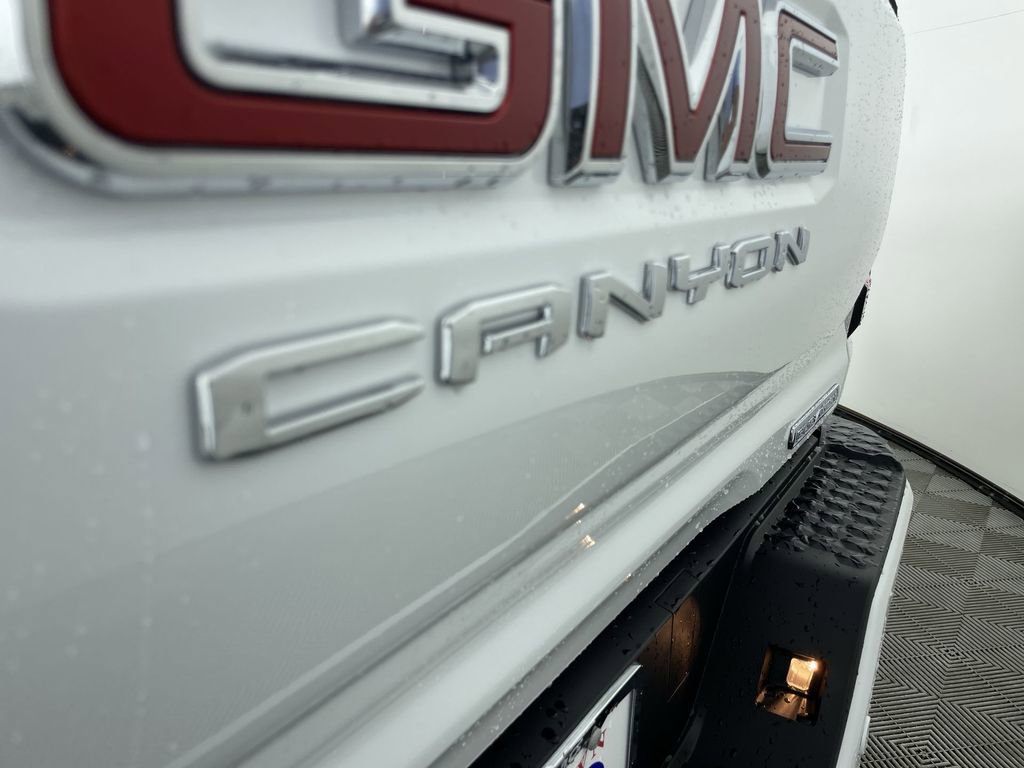 Used 2025 GMC Canyon Elevation image 32