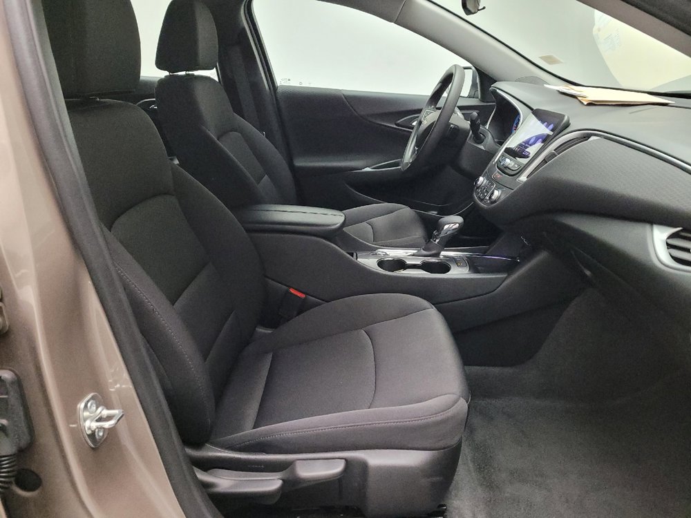 Used 2024 Chevrolet Malibu LT image 21