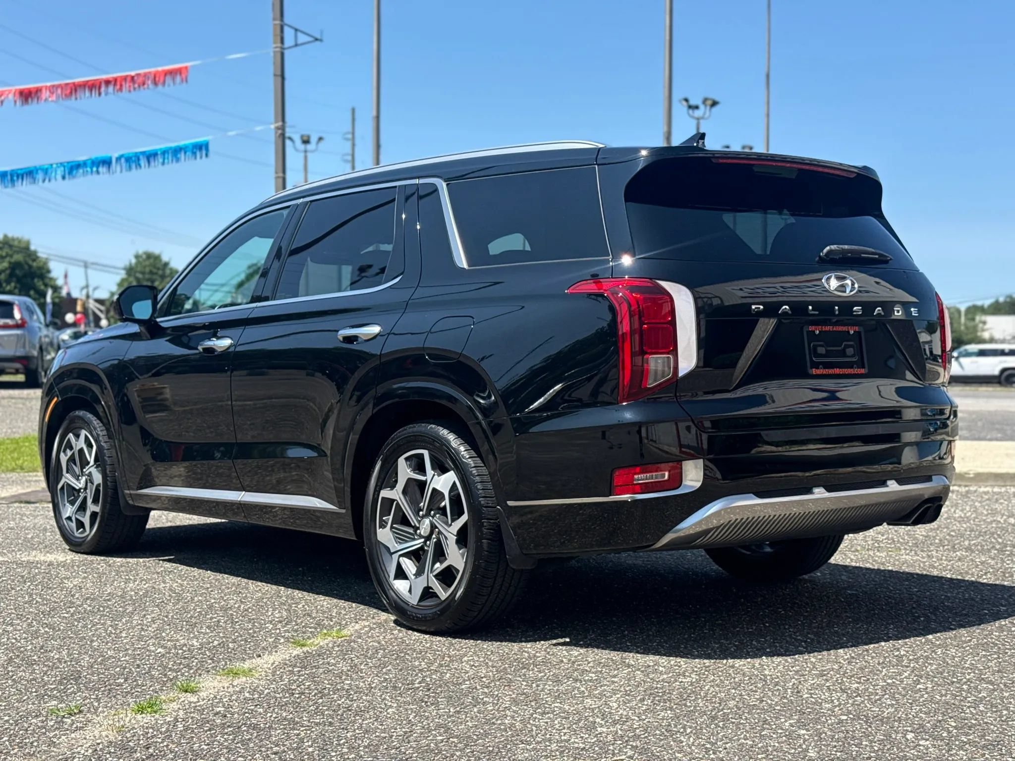 Used 2022 Hyundai Palisade Calligraphy FWD image 3