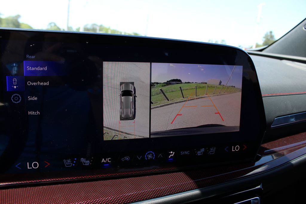 New 2026 Chevrolet Traverse RS w/ LPO, Floor Liner Package FWD image 14