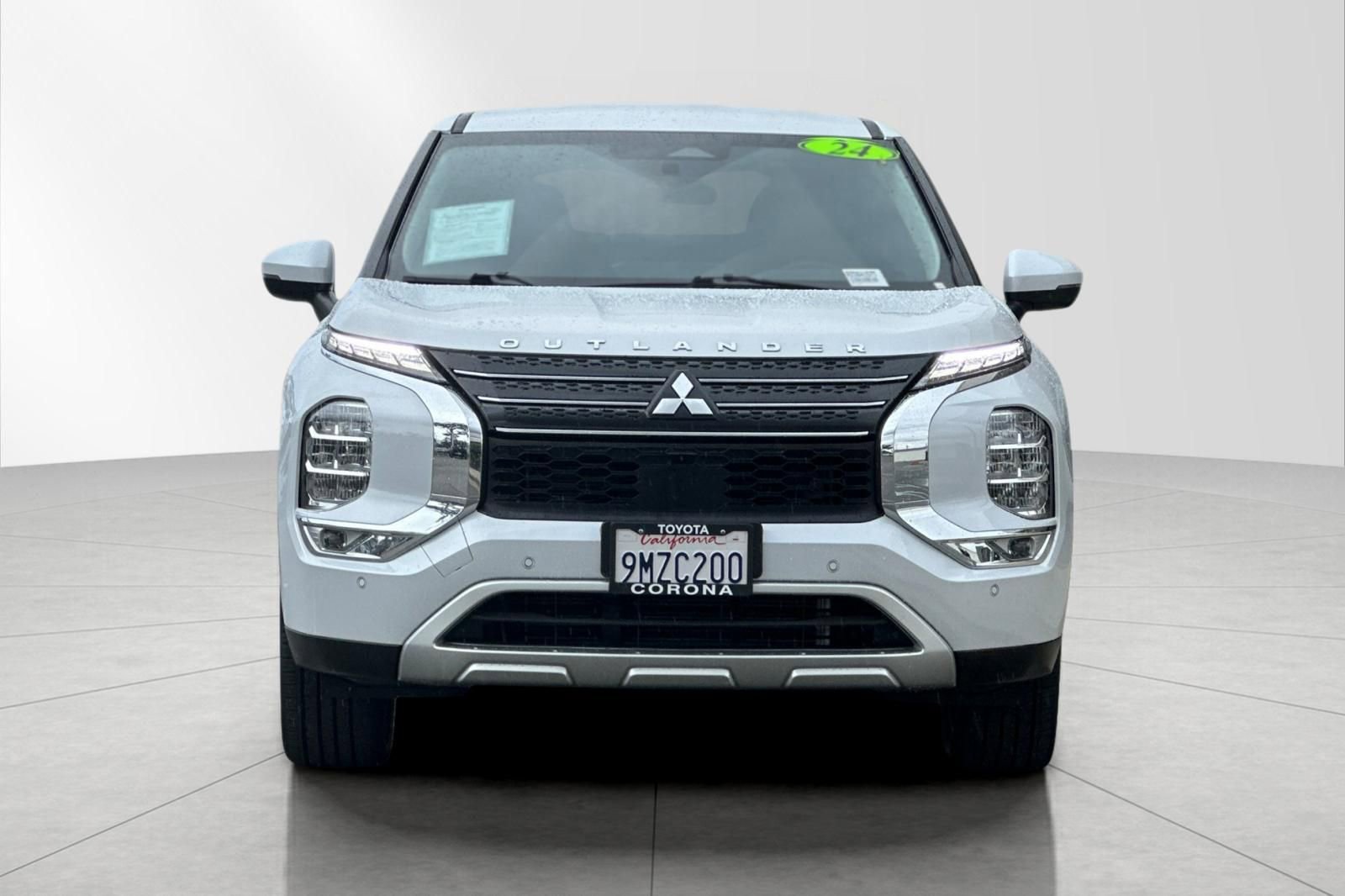 Used 2024 Mitsubishi Outlander SE image 8