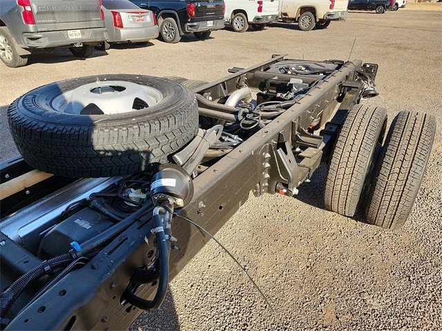 New 2026 GMC Sierra 3500 Pro image 8