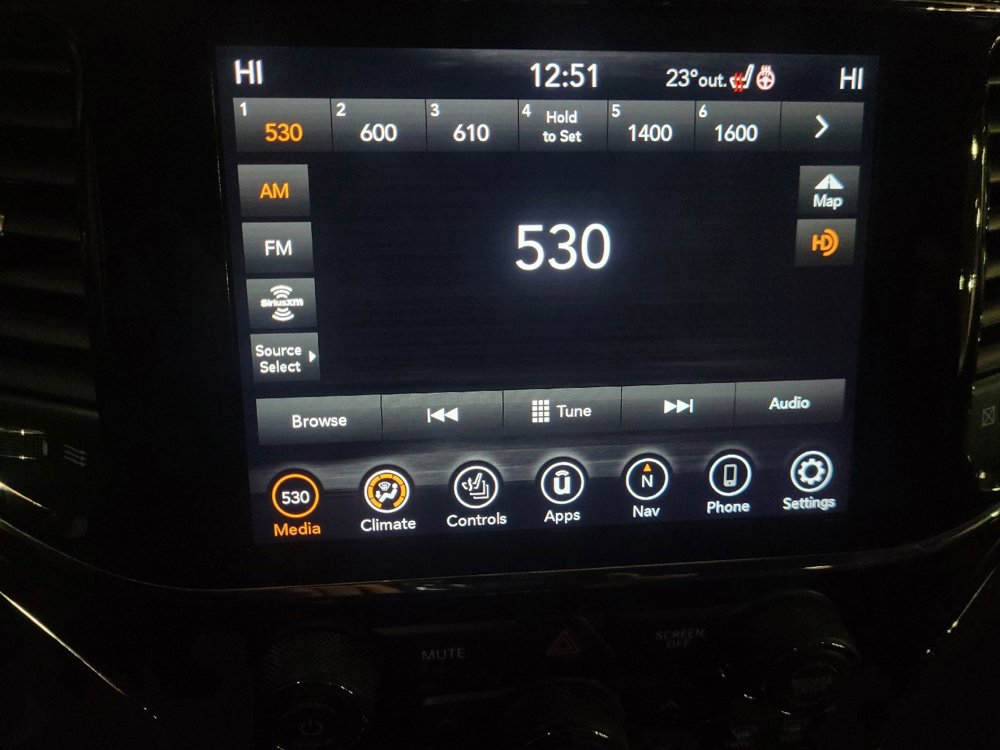 Used 2022 Jeep Grand Cherokee Limited image 25