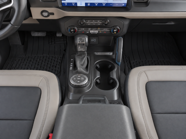 Used 2021 Ford Bronco Wildtrak AWD/4WD image 15