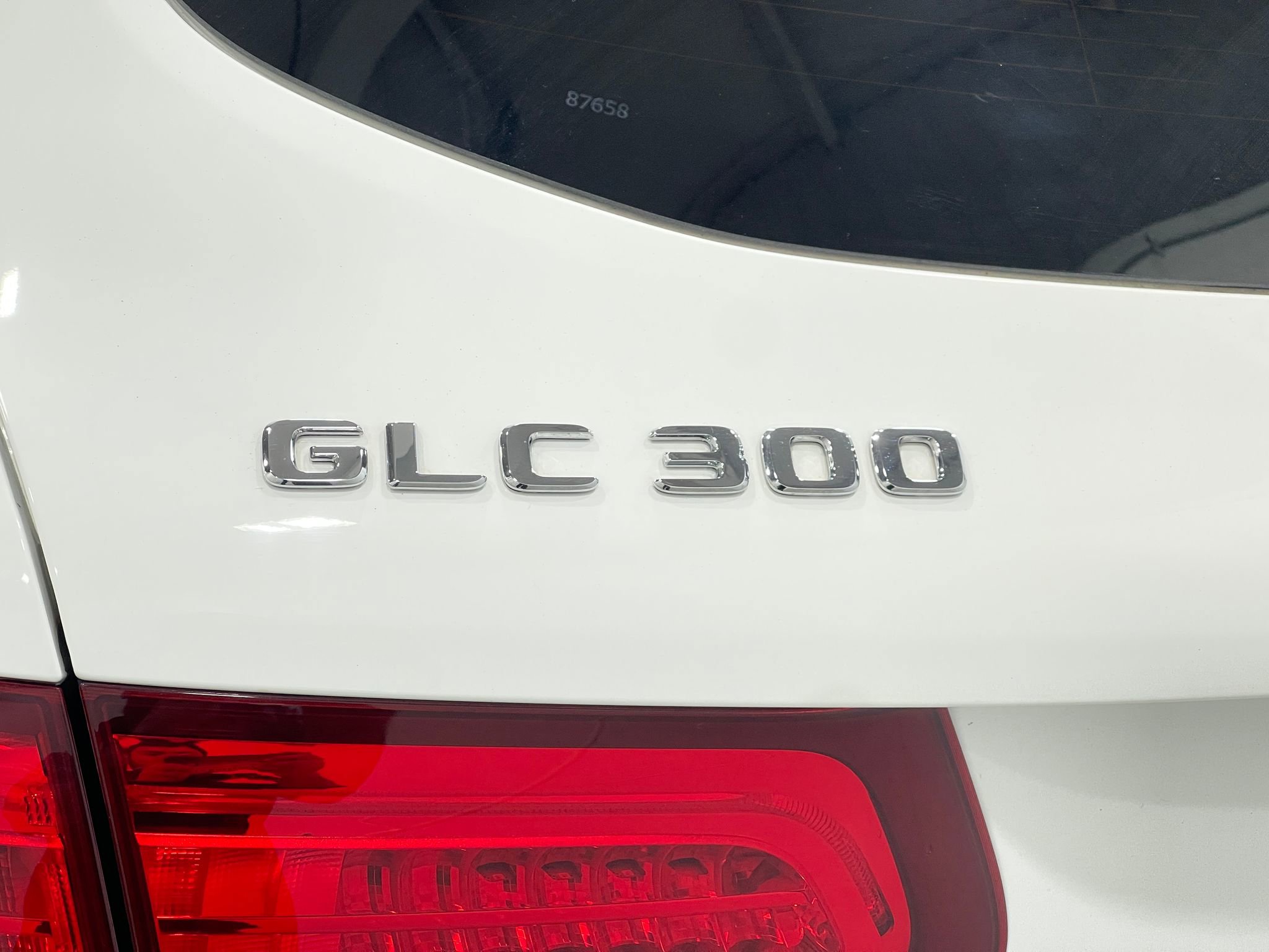 Used 2017 Mercedes-Benz GLC 300 4MATIC image 41