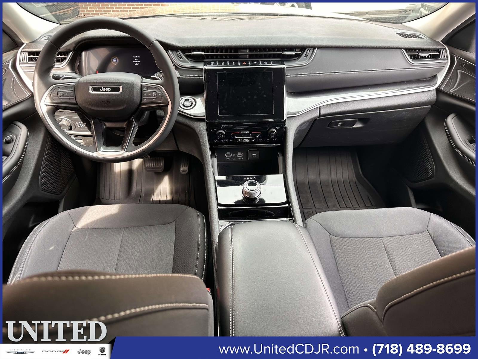 Used 2023 Jeep Grand Cherokee L Laredo image 20