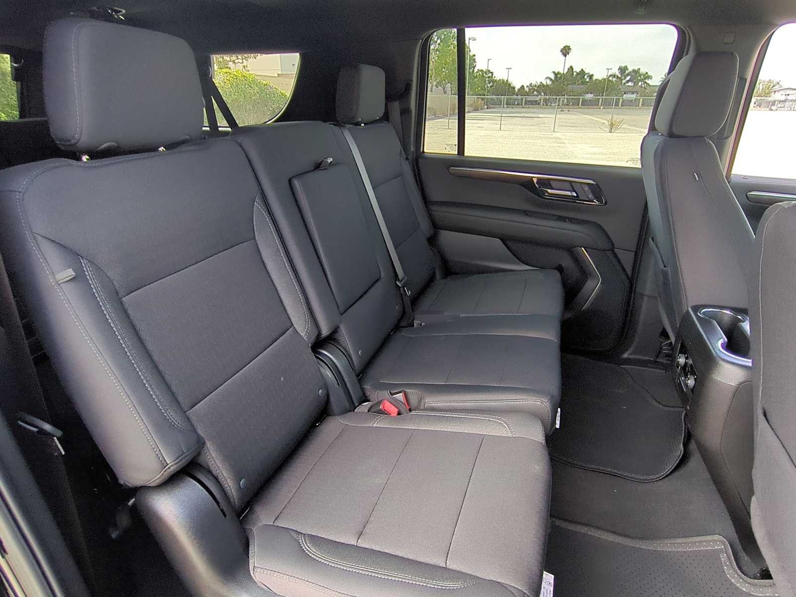 New 2026 Chevrolet Suburban LS RWD image 26