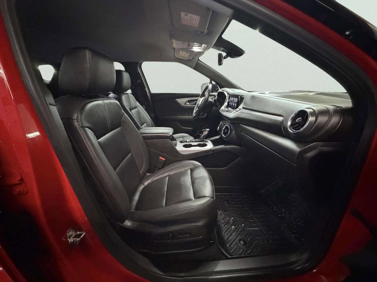 Used 2022 Chevrolet Blazer LT w/ Sound & Technology Package FWD image 29