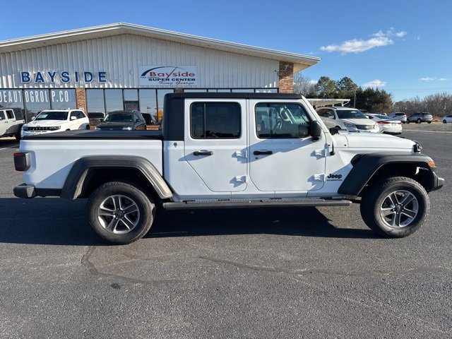 Used 2020 Jeep Gladiator Sport w/ Quick Order Package 24S image 5