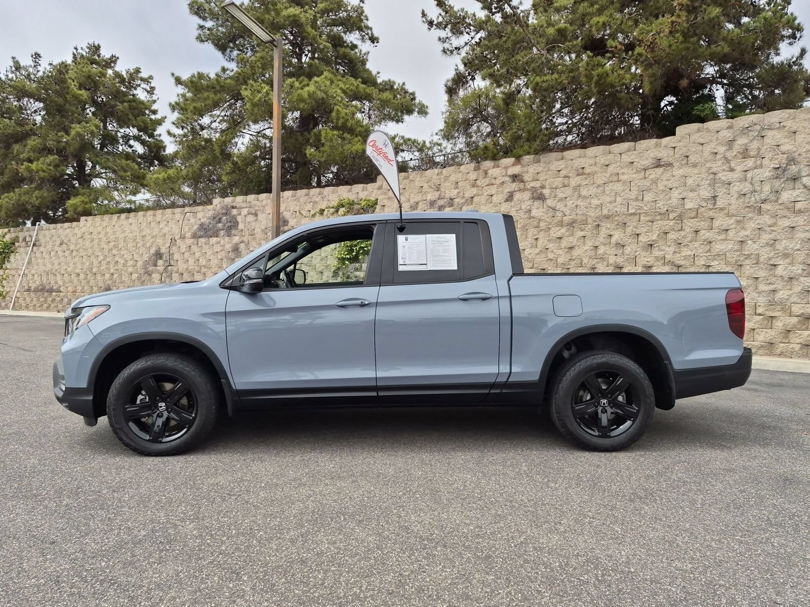Used 2023 Honda Ridgeline Black Edition image 2