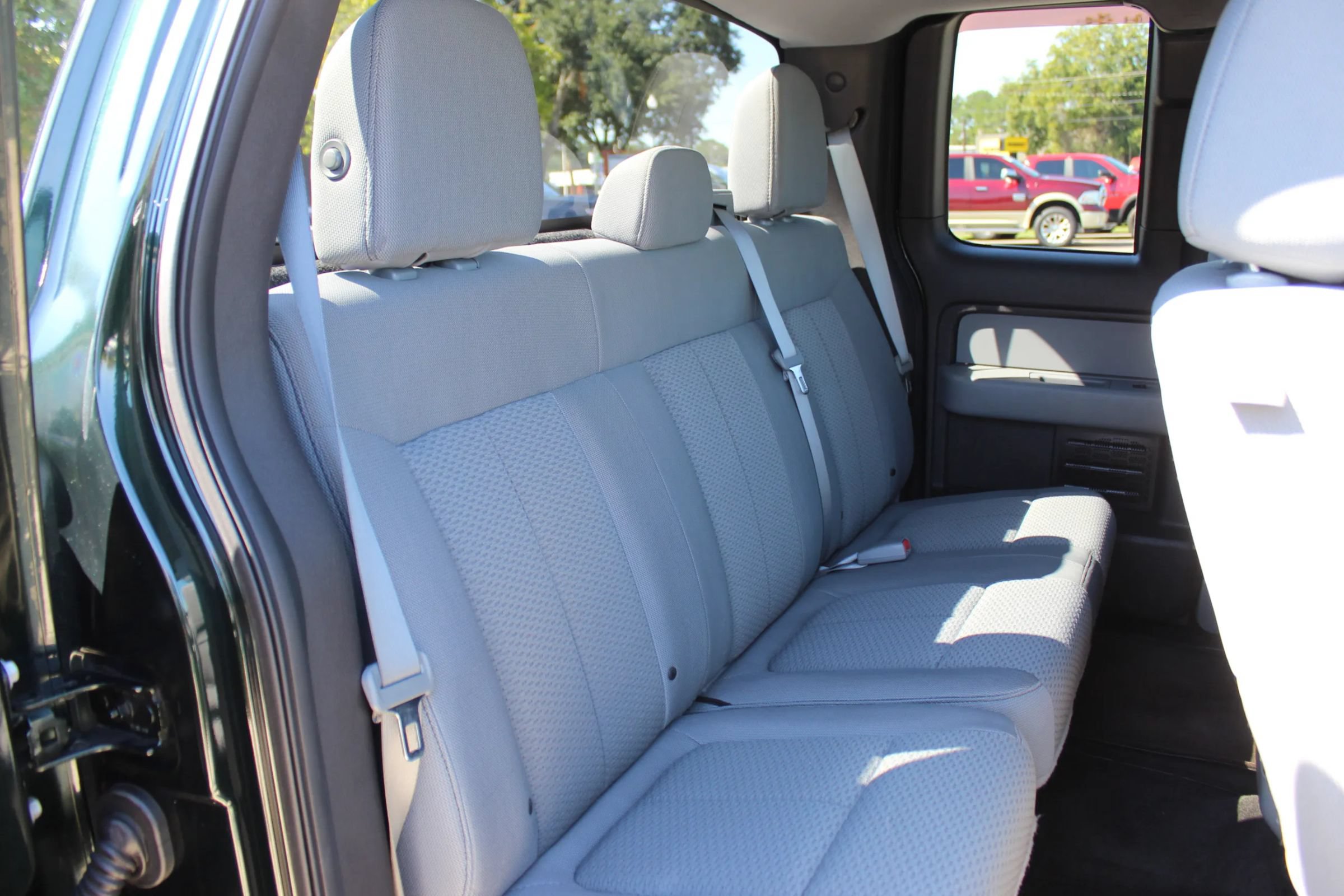 Used 2014 Ford F150 XLT w/ XLT Chrome Package RWD image 27