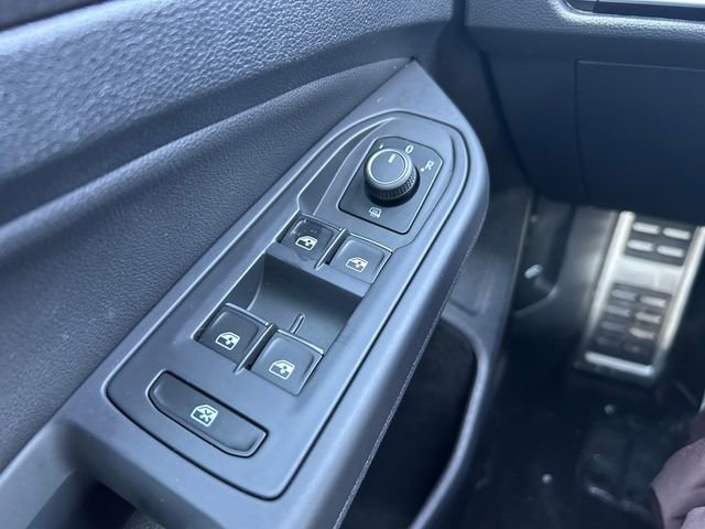 Used 2022 Volkswagen GTI Autobahn FWD image 21