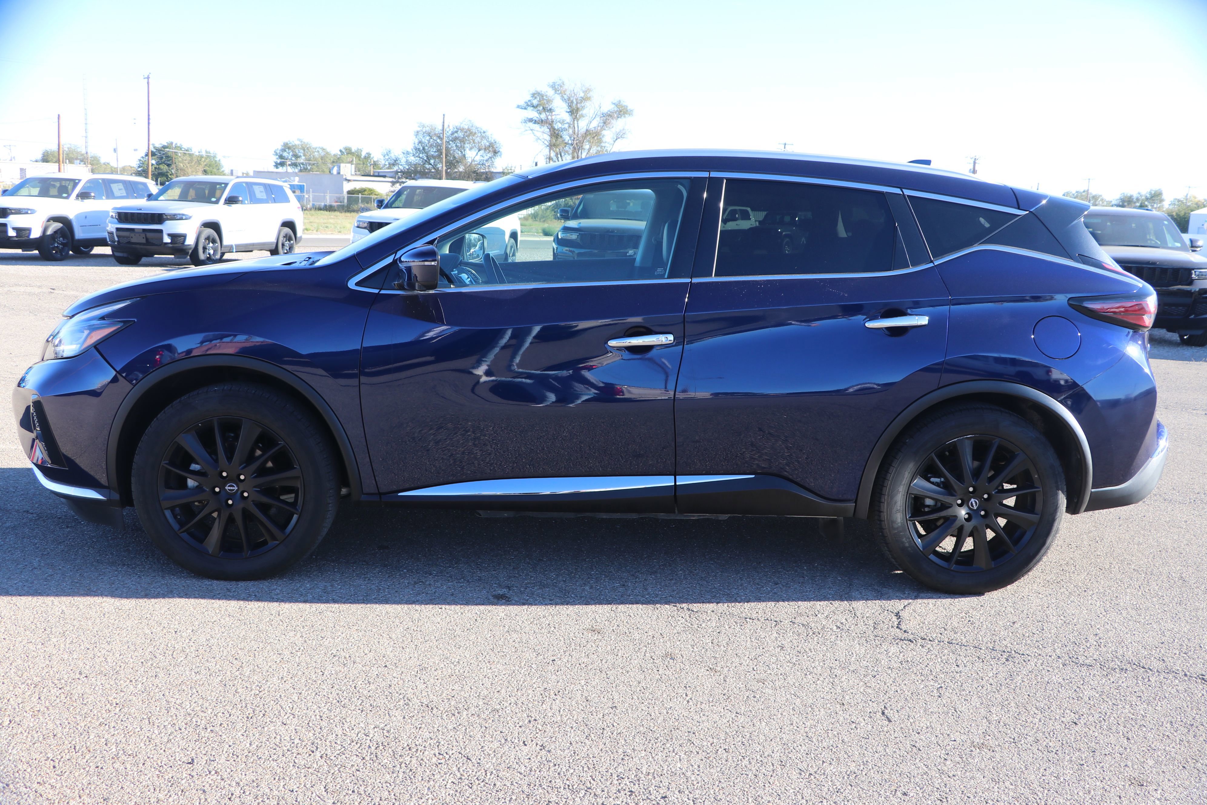 Used 2023 Nissan Murano Platinum image 4