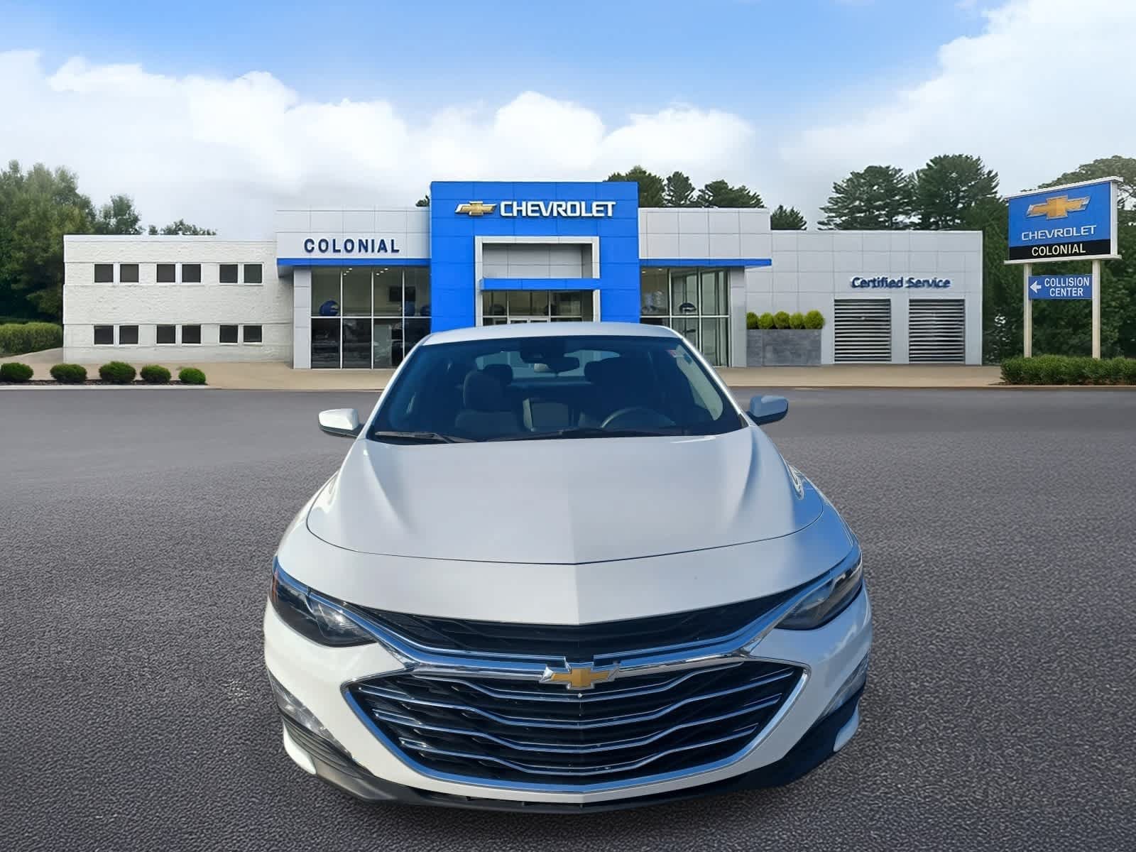 Used 2023 Chevrolet Malibu LT FWD image 16