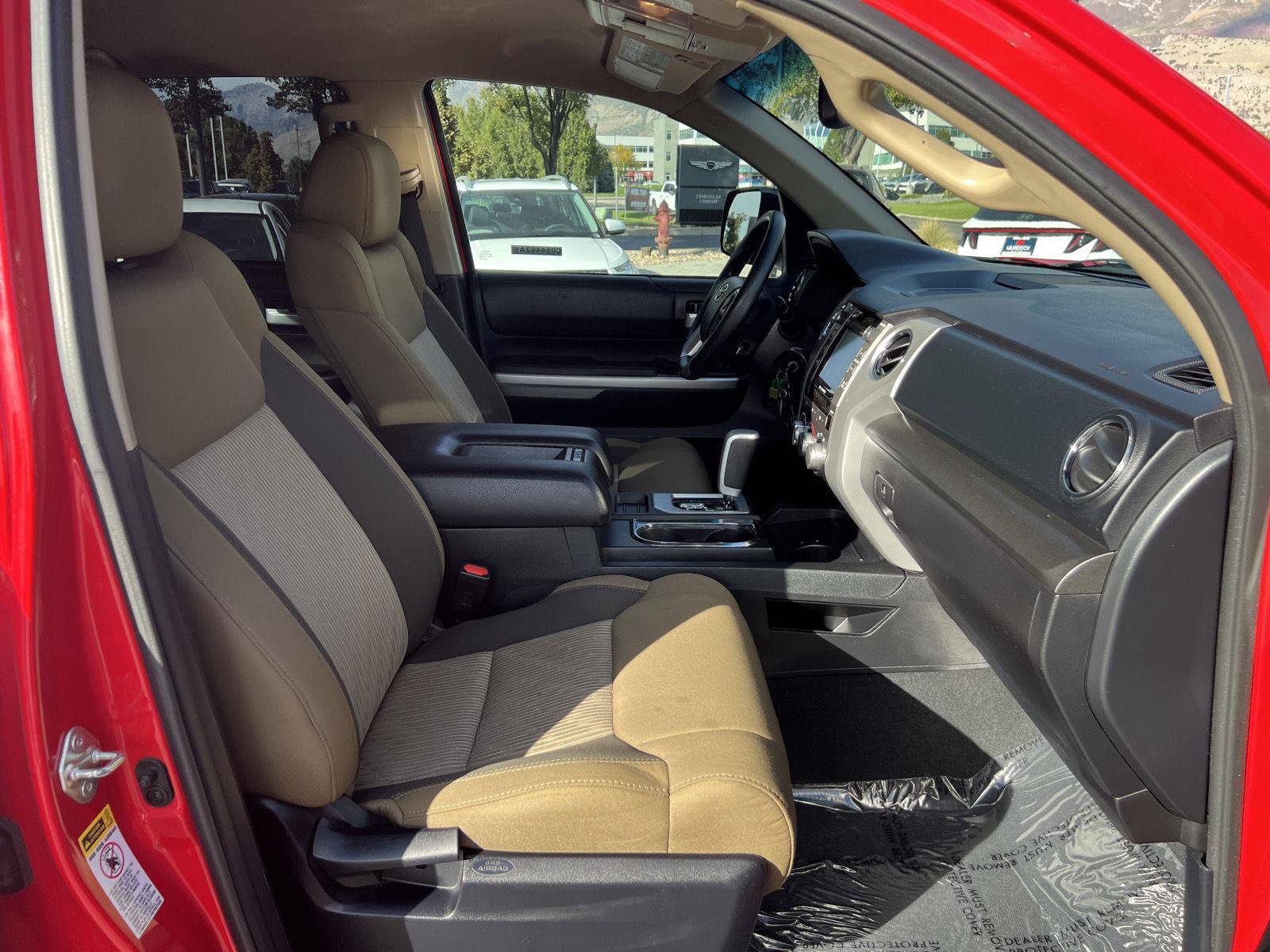Used 2014 Toyota Tundra SR5 w/ SR5 Upgrade Package AWD/4WD image 4