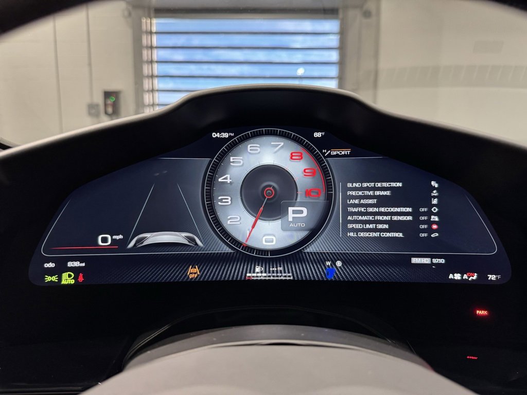 Used 2024 Ferrari Purosangue image 27