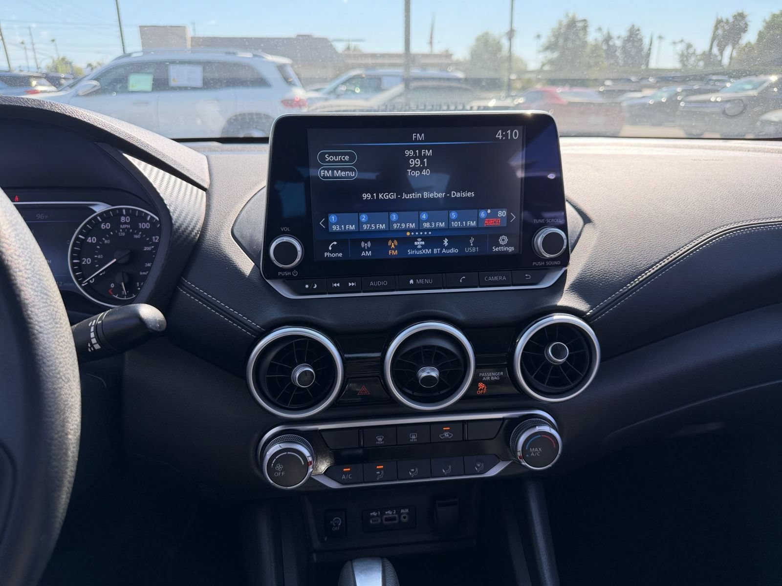Used 2025 Nissan Sentra SV FWD image 17
