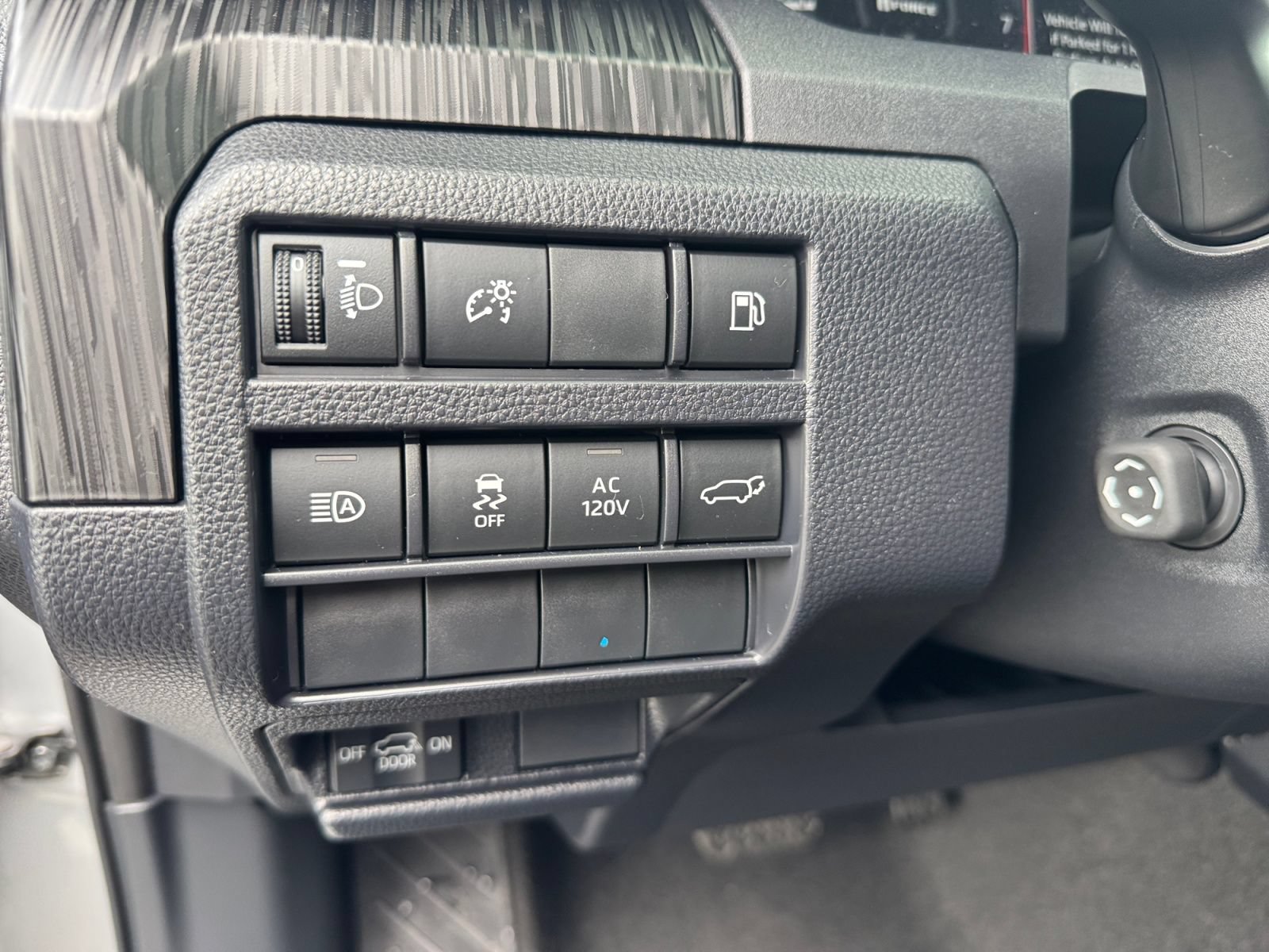 Certified 2026 Toyota 4Runner Platinum AWD/4WD image 18