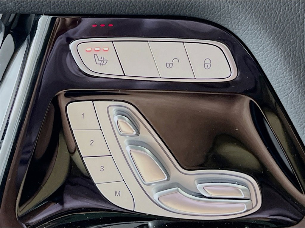 Used 2025 Mercedes-Benz G 550 image 23