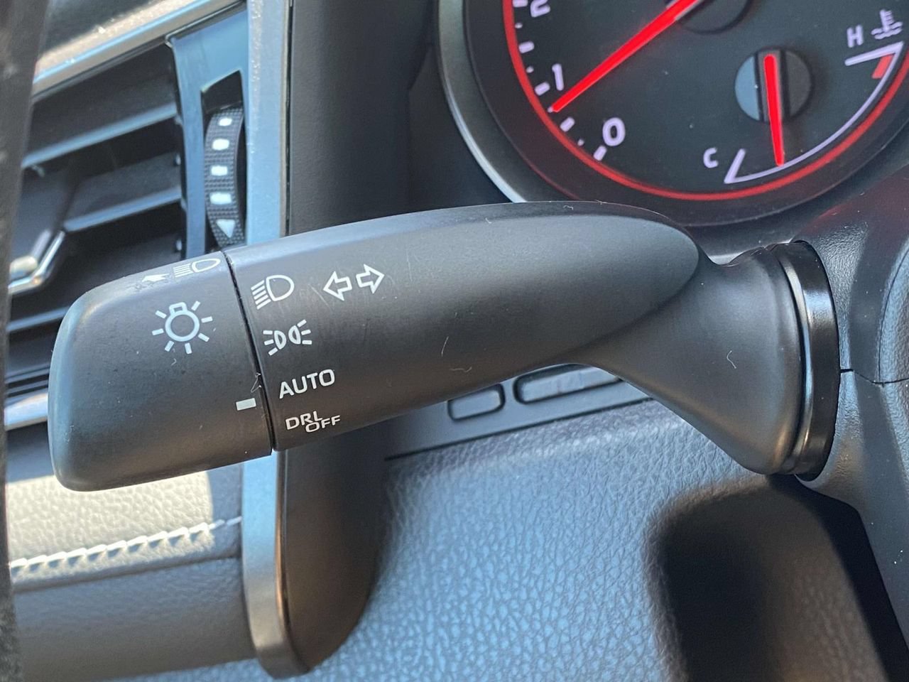 Used 2023 Toyota Camry XSE FWD image 22