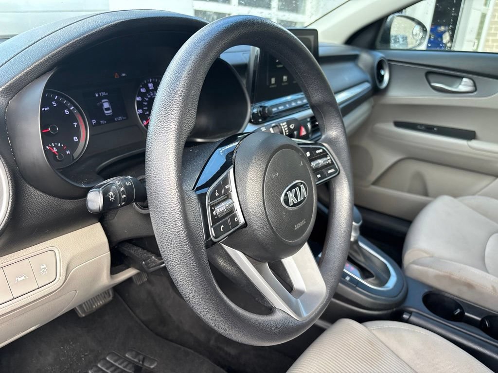 Used 2020 Kia Forte LXS FWD image 3