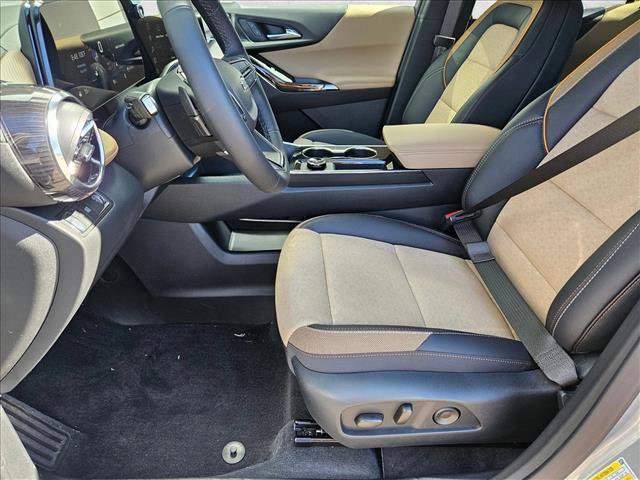 New 2026 Chevrolet Equinox ACTIV w/ Convenience Package III image 4