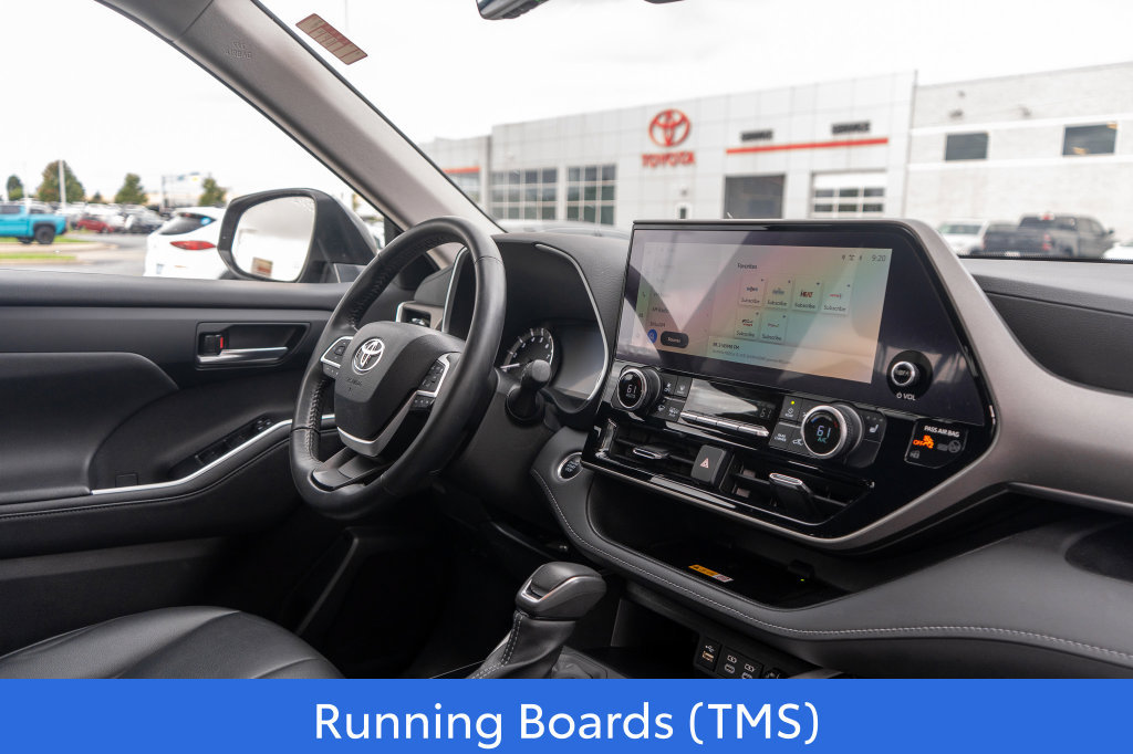 Used 2024 Toyota Highlander XLE AWD/4WD image 12
