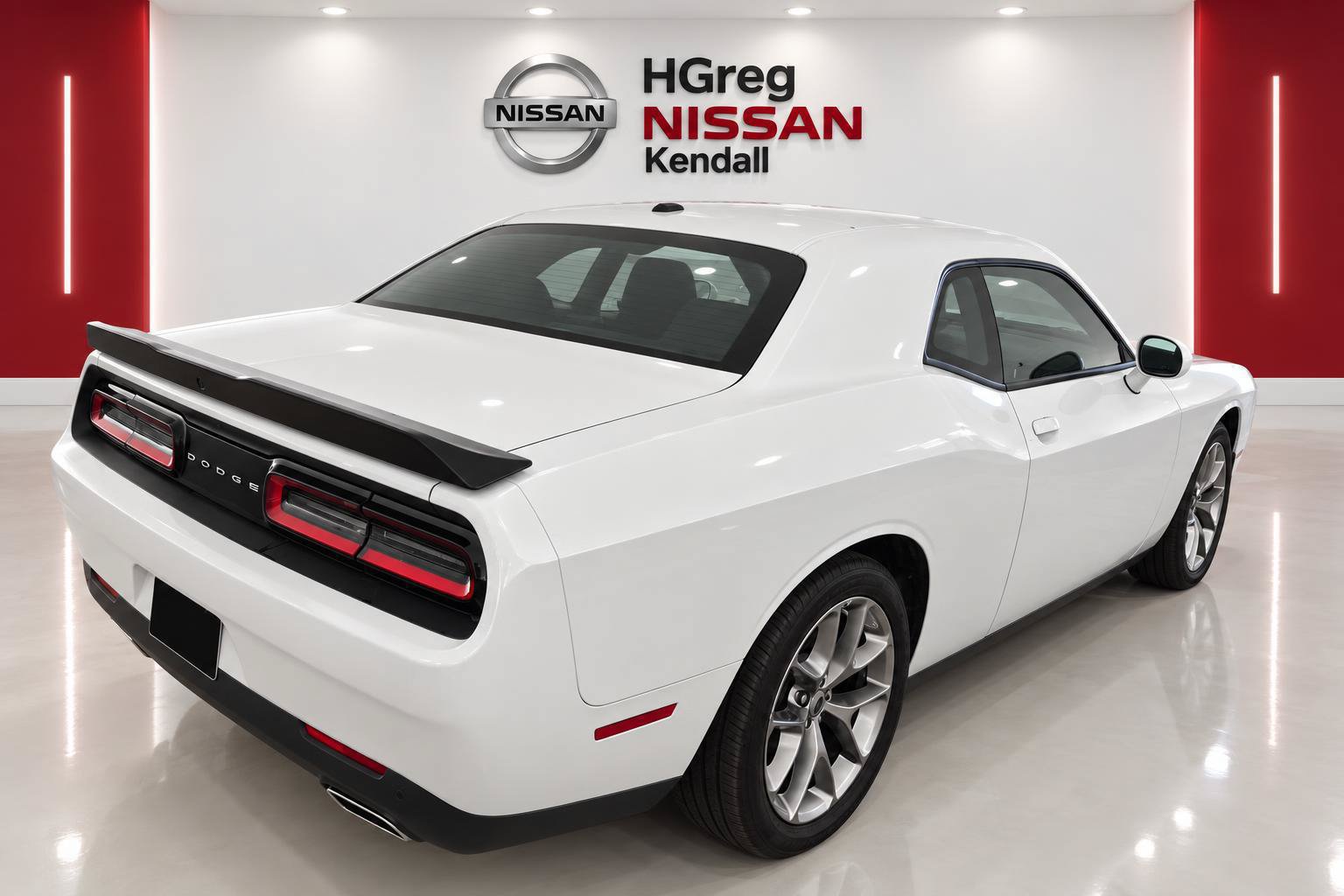 Used 2023 Dodge Challenger GT RWD image 4