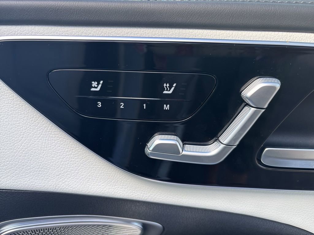 Used 2024 Mercedes-Benz C 300 Sedan image 24