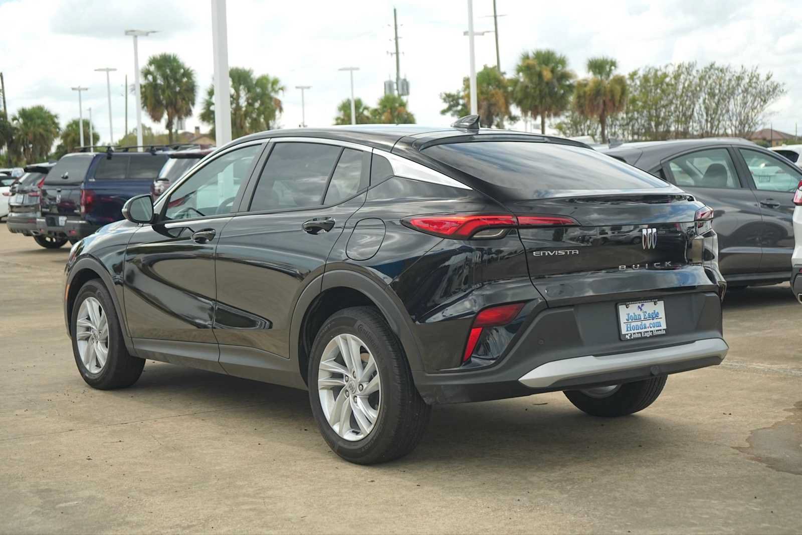 Used 2025 Buick Envista Preferred FWD image 4