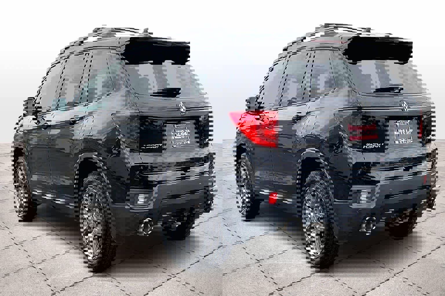 Used 2023 Honda Passport EX-L image 13