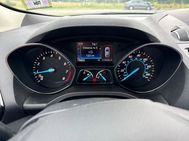 Used 2015 Ford Escape Titanium AWD/4WD image 25