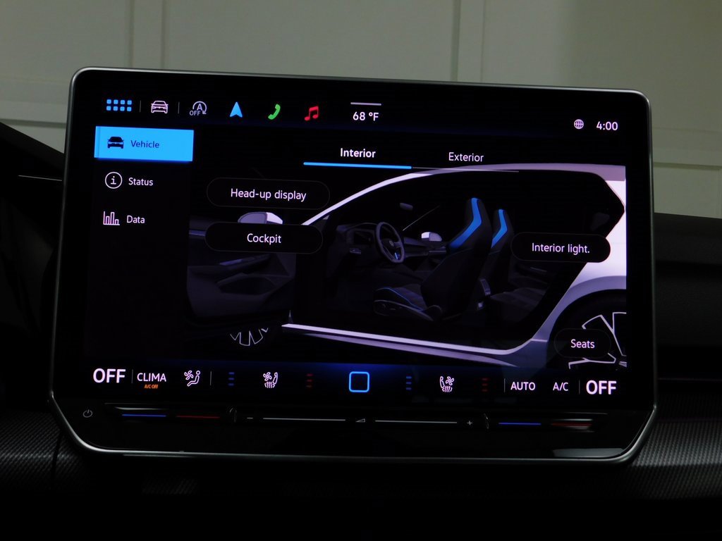 Used 2025 Volkswagen Golf image 66