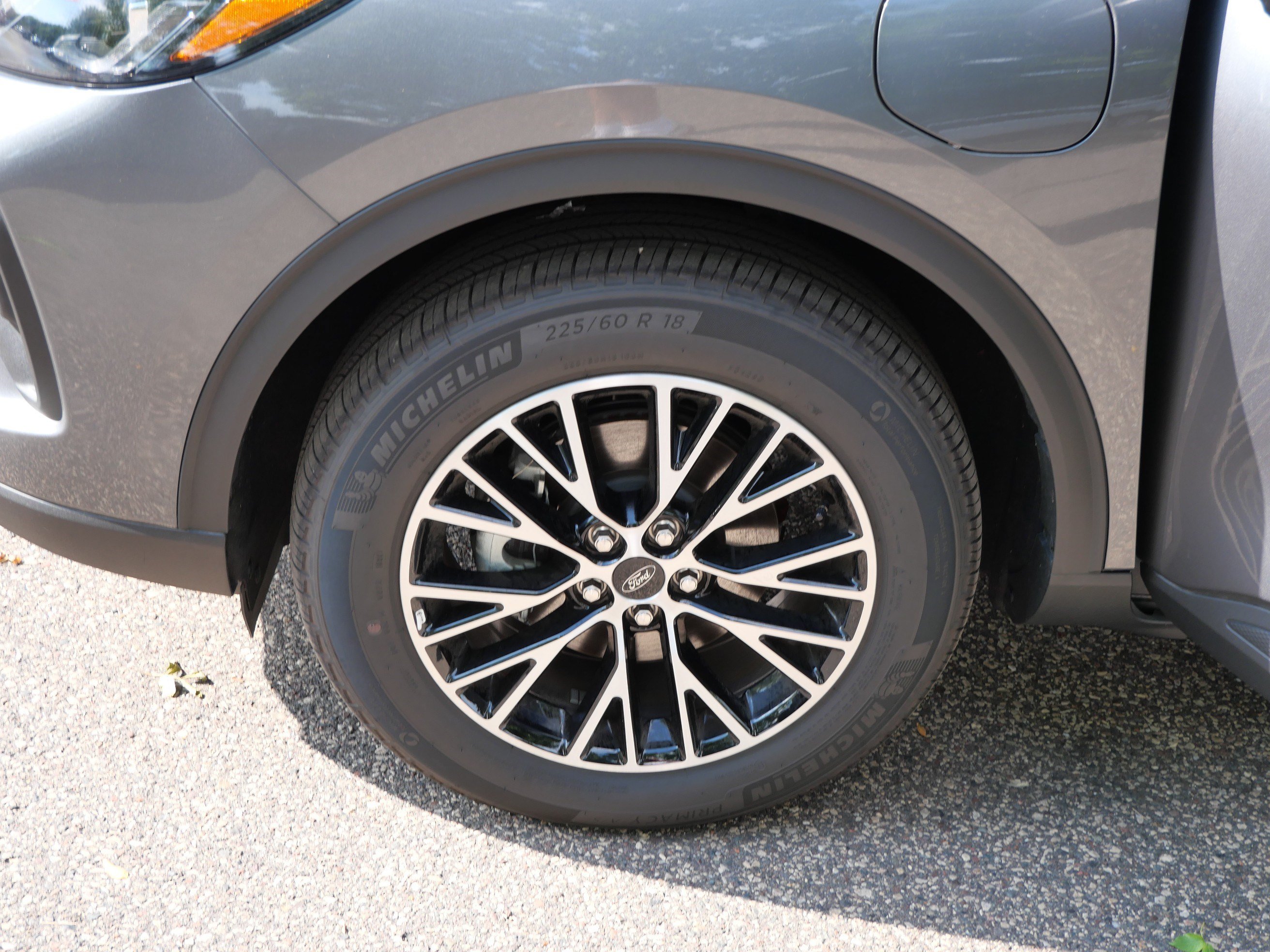 Used 2025 Ford Escape SE w/ PHEV Premium Package FWD image 15