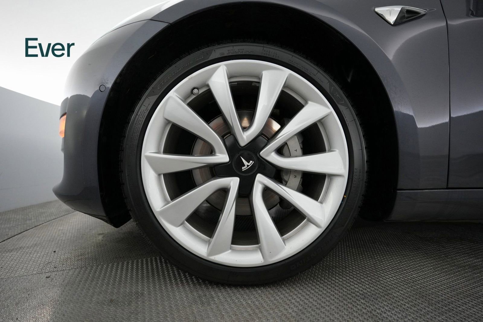 Used 2019 Tesla Model 3 Standard Range Plus image 17