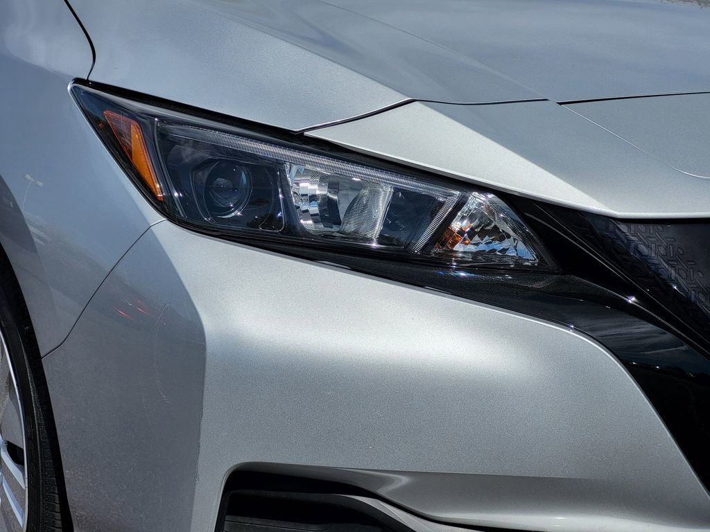Used 2024 Nissan Leaf S image 28