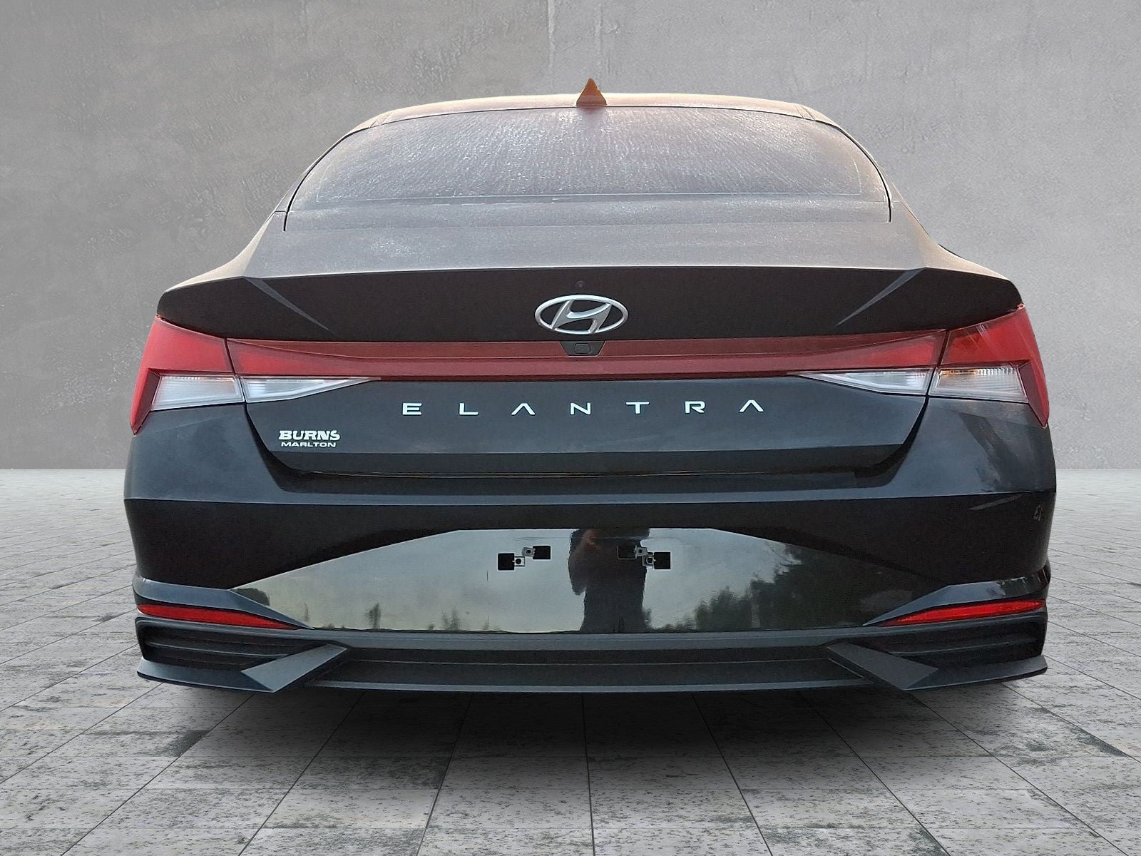 Used 2023 Hyundai Elantra SEL w/ Convenience Package FWD image 5