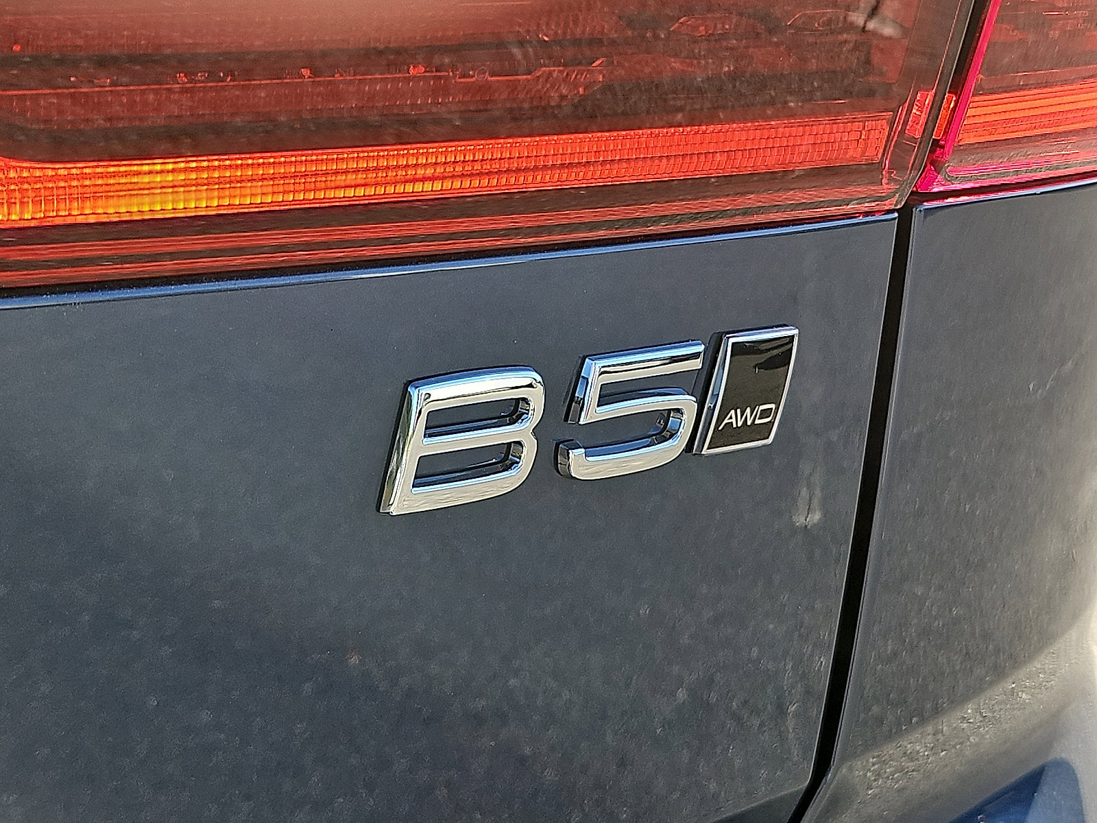 New 2026 Volvo XC60 B5 Plus w/ Protection Package Premier image 21