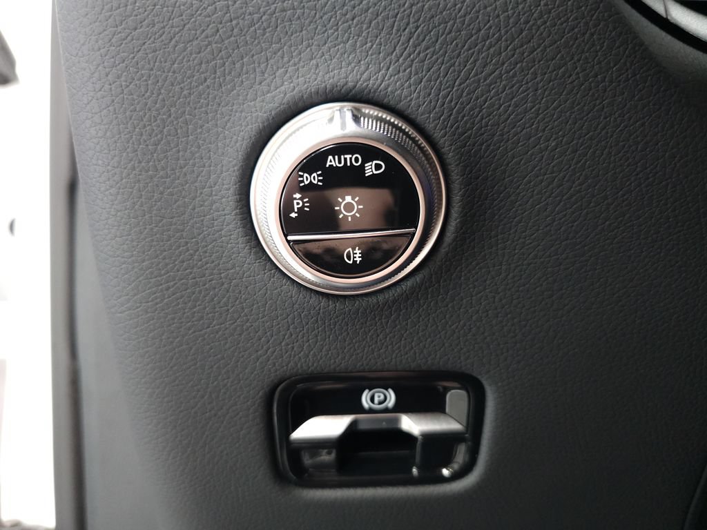 Certified 2026 Mercedes-Benz GLC 300 4MATIC image 10
